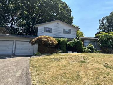 Main picture of 1458 Greenwood Dr NE