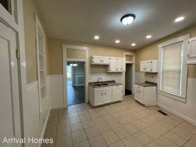 Main picture of 12 Morton Ave