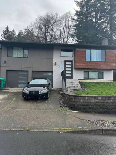 Main picture of 104 NW Royal Ave