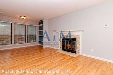 Main picture of 106 Forest Cv