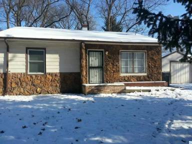 Main picture of 3207 N Bolton Ave