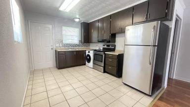 Main picture of 5685 Atlee Ave