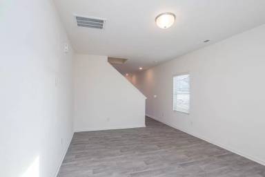 Main picture of 7018 Duncan Acres Dr