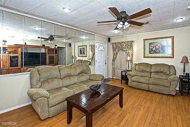 Main picture of 1005 Cimarron St