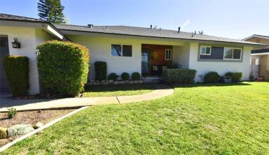 Main picture of 2824 Woodbine Ave