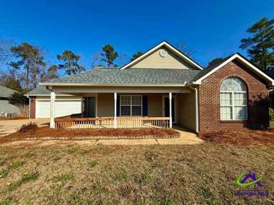 Main picture of 228 Sunflower Dr