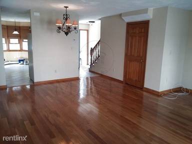 Main picture of 19 Bristol St