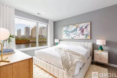 Main picture of 1000 North Avenue