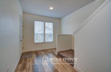 Main picture of 3540 NE Spruce Dr