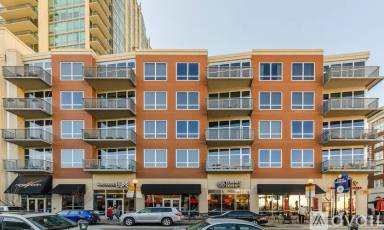 Main picture of 9 N Euclid Ave