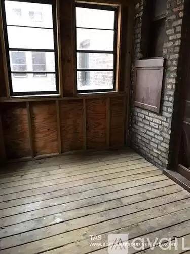 Main picture of 3518 N Broadway St