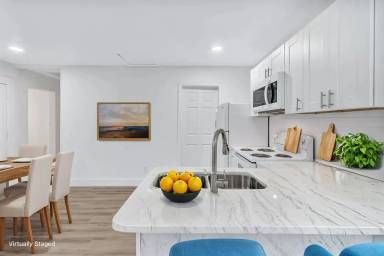 Main picture of 2530 Honeysuckle Ave