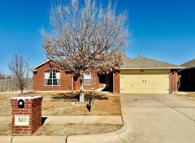 Main picture of 8221 Greer Way