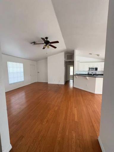 Main picture of 2025 NW 7th Pl