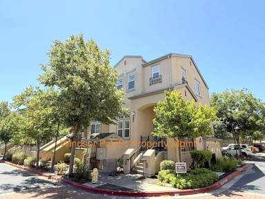 Main picture of 8900 Bellina Cmns