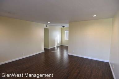 Main picture of 615 W Stocker St