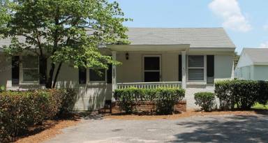 Main picture of 2807 Blossom St
