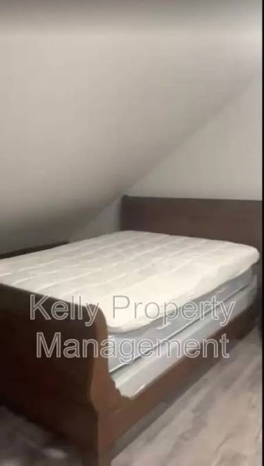 Main picture of 423 King St