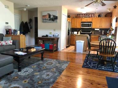 Main picture of 5120 Austerlitz Dr