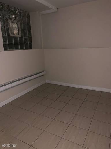 Main picture of 2884-2888 N Clark St Apartments