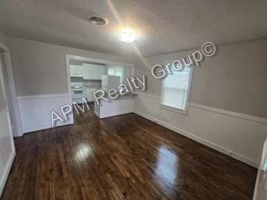 Main picture of 1130 King St