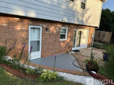 Main picture of 2805 Brookmere Rd
