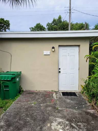 Main picture of 540 W 1st St