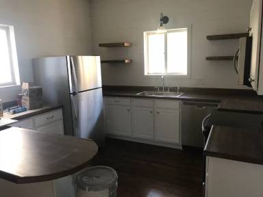 Main picture of 211 Broad St
