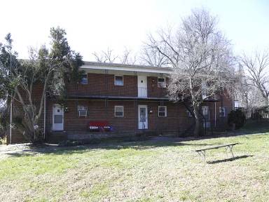Main picture of 144 E Tryon St
