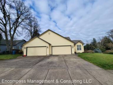 Main picture of 2983 Bridgeport Ave SE