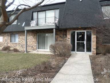 Main picture of 830 E 191st Pl