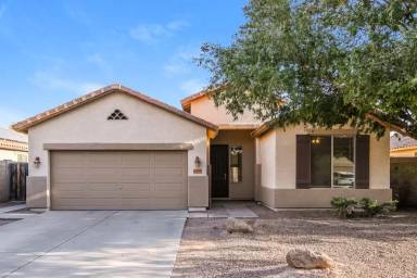 Main picture of 3059 E Merlot St