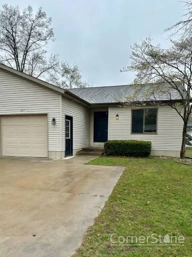 Main picture of 1575 Wealthy St SE