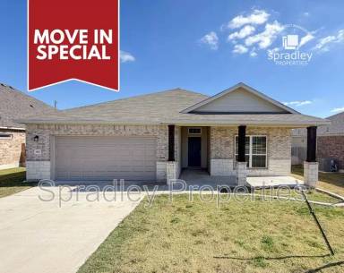 Main picture of 905 Hawks Shadow Dr