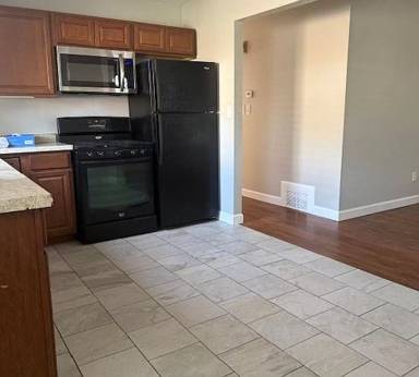Main picture of 19517 Colman St