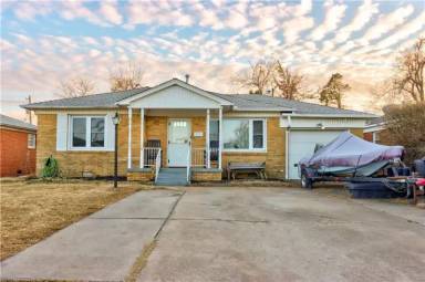Main picture of 7116 NW 45th St