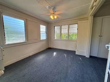 Main picture of 1003 3rd Ave