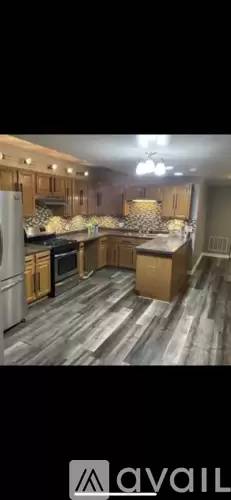Main picture of 7026 S Cregier Ave