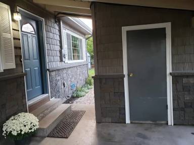 Main picture of 1420 S Newell St