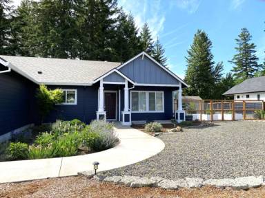 Main picture of 1190 NW Red Hawk Ct