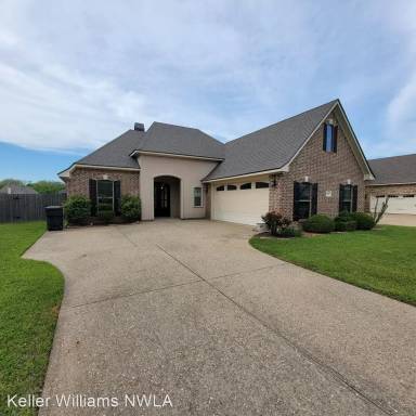 Main picture of 463 Long Acre Dr