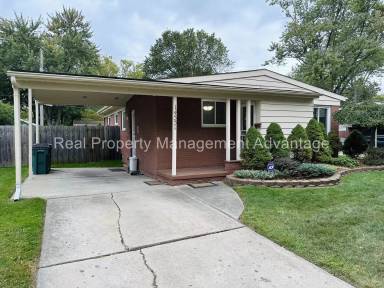 Main picture of 14551 Marlow St