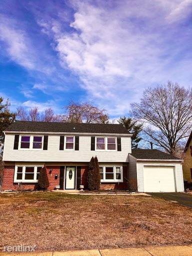 Main picture of 56 Gaffney Ln