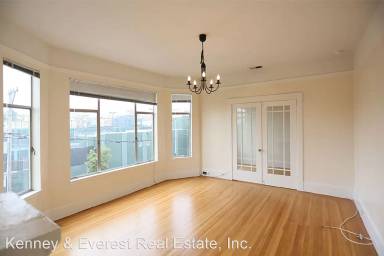Main picture of 2400 Bush St