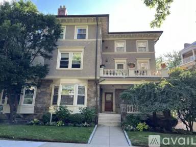 Main picture of 19 Regent Cir
