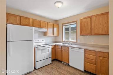 Main picture of 404 Rice Ln