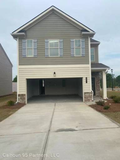 Main picture of 200 Vickery Ln NW