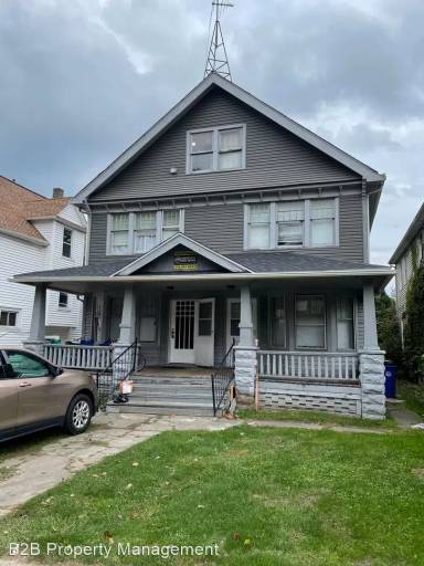Main picture of 3121 W 101st St