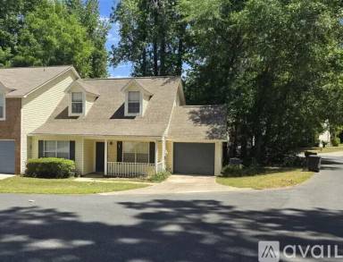 Main picture of 3140 Camelliawood Cir W