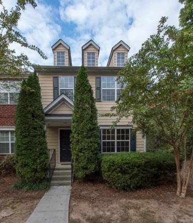 Main picture of 1214 Charleston Ct